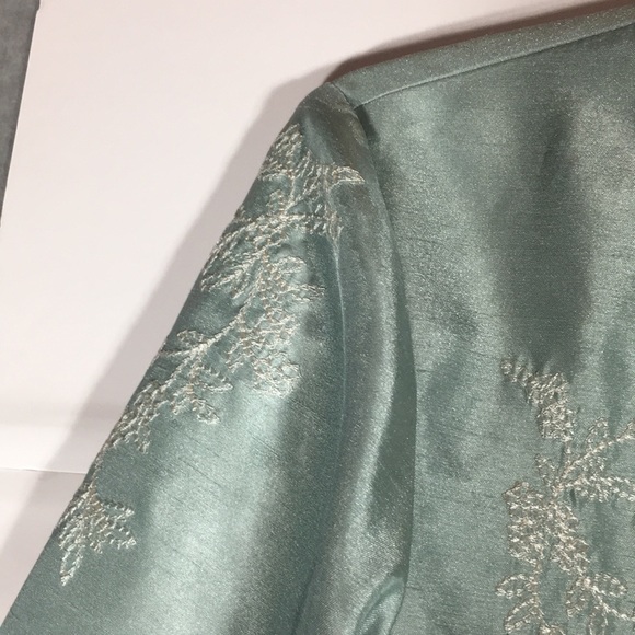 JESSICA HOWARD Embroidered Mandarin Style Silk-Look Evening Special Occasion - Picture 8 of 15